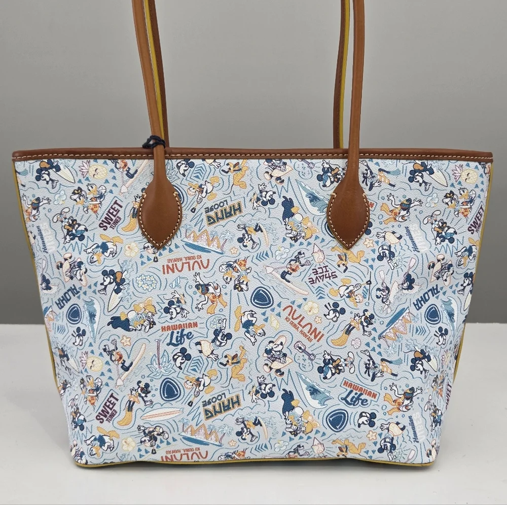 NWT DOONEY & BOURKE DISNEY AULANI RESORT SKETCH TOTE BAG